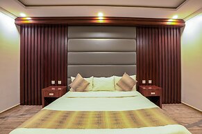 MG Crown Hotel 1