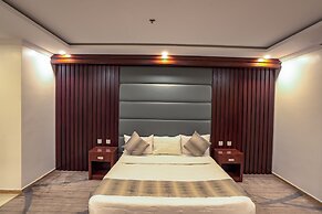 MG Crown Hotel 1