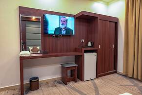 MG Crown Hotel 1