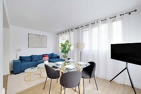 Beautiful Apartment 2br/6p - Eiffel Tower
