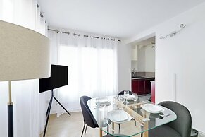 Beautiful Apartment 2br/6p - Eiffel Tower