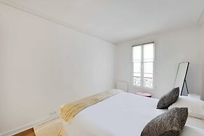 Beautiful Apartment 2br/6p - Eiffel Tower