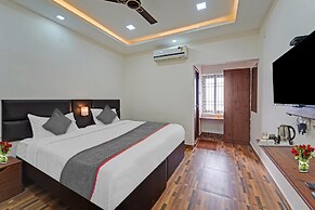 Townhouse Arulmigu Devi Temple Chennai
