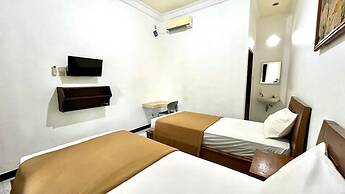 Adhya Guest House