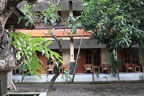 Adhya Guest House