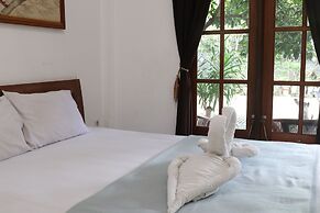Adhya Guest House