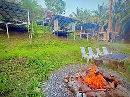 Amornkeeree Khao Sok Camping