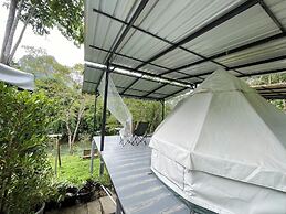 Amornkeeree Khao Sok Camping