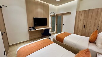 Aurhom By Royal Inn