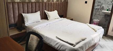 Hotel B K Stay