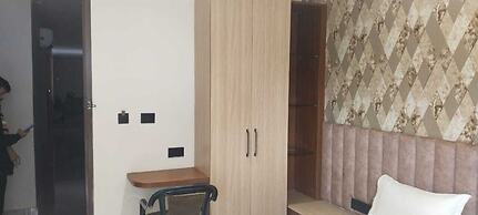 Hotel B K Stay