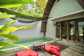 Kayu Jati Cottages