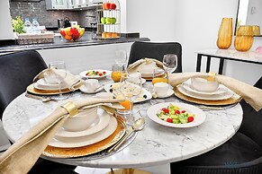 Arabian Elegance 1BR Zanzabeel 1 w Views