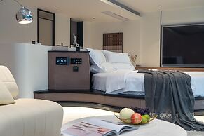 Karst Scenic Hotel