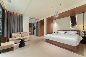 Karst Scenic Hotel