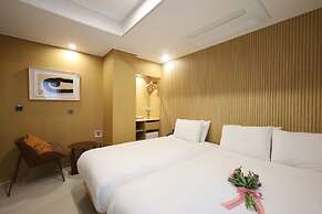 Busan Seomyeon Nestly Hotel