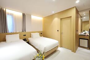 Busan Seomyeon Nestly Hotel