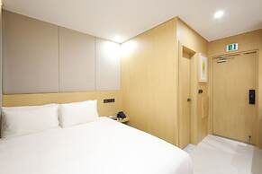 Busan Seomyeon Nestly Hotel