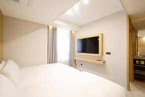Busan Seomyeon Nestly Hotel