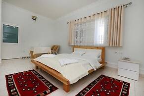 Hotel Familja