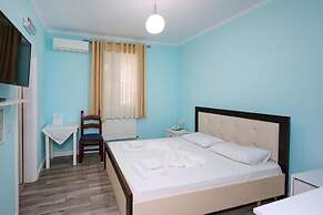 Hotel Familja
