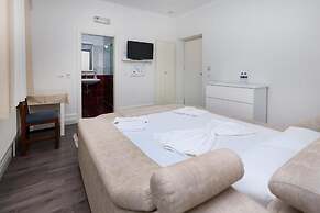 Hotel Familja