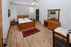 Hotel Familja
