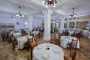 Hotel Familja