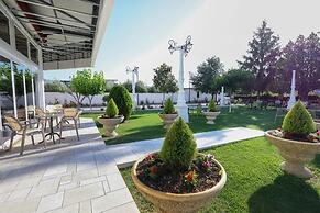 Hotel Familja