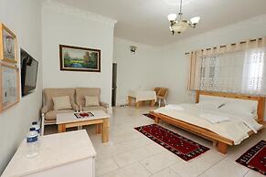 Hotel Familja