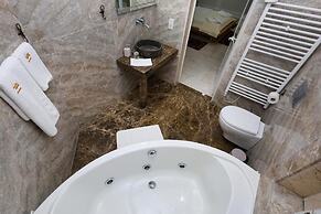 Hotel Familja