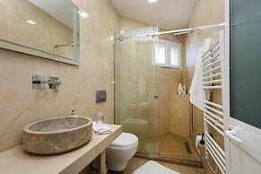 Hotel Familja