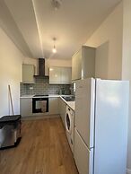 Charming Wallington Apartment With Hot Tub