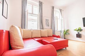 Affordable 3BR Apartment Rathausplatz