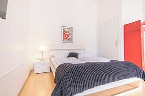 Affordable 3BR Apartment Rathausplatz