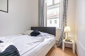 Affordable 3BR Apartment Rathausplatz