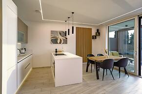SalvatoreHomes - Torri del Benaco