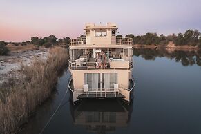 Chobe Princess By Mantis