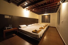 Kings Flora Luxury Organic FarmResort