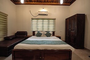 Kings Flora Luxury Organic FarmResort