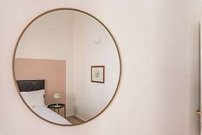 Central City Apartment by Wonderful Italy