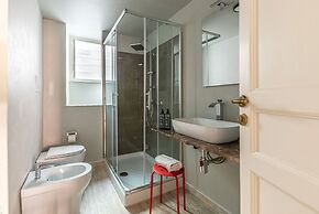 Central City Apartment by Wonderful Italy
