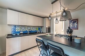 Central City Apartment by Wonderful Italy