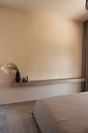 2BR Penthouse with Rooftop & Pool B5