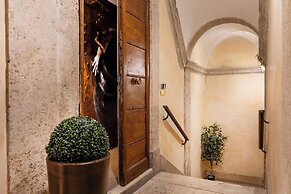 Navona to Stay