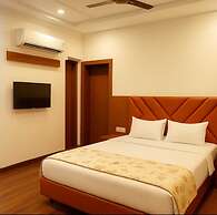 Hotel Grand Lucent
