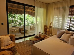 Private Pool and Jacuzzi Penthouse S6