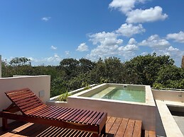 2BR Penthouse  Pool & Gym Tulum A5