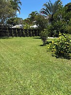 Seaestaatmoffatquietbeachparklargefenced Yard