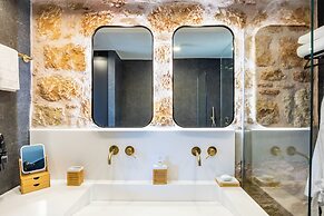 Vala Luxury Villa B